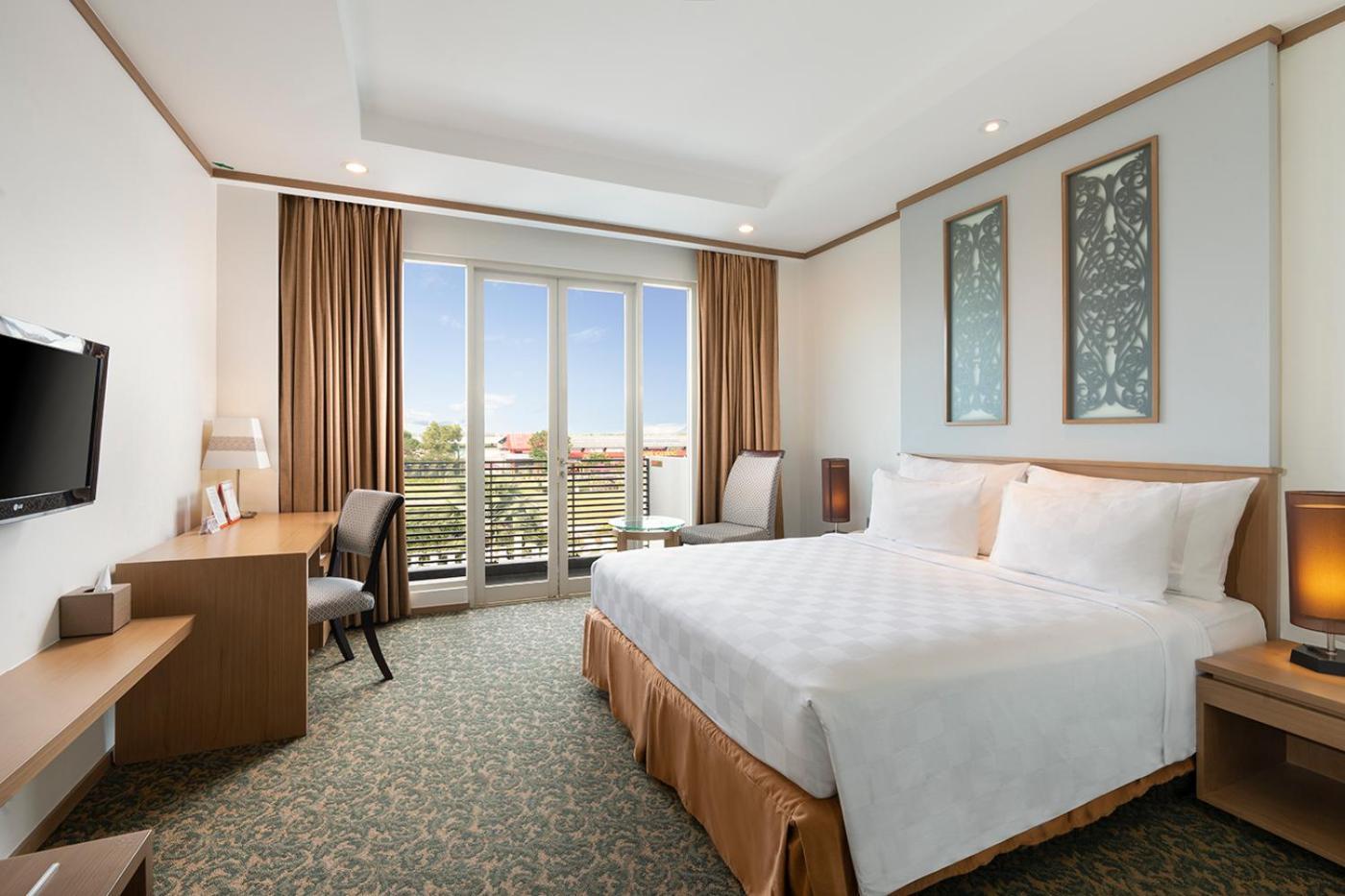 Swiss-Belhotel Danum Palangkaraya Exteriér fotografie